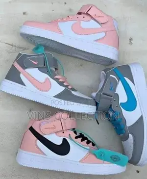 Nike Jordan 1 Sneakers