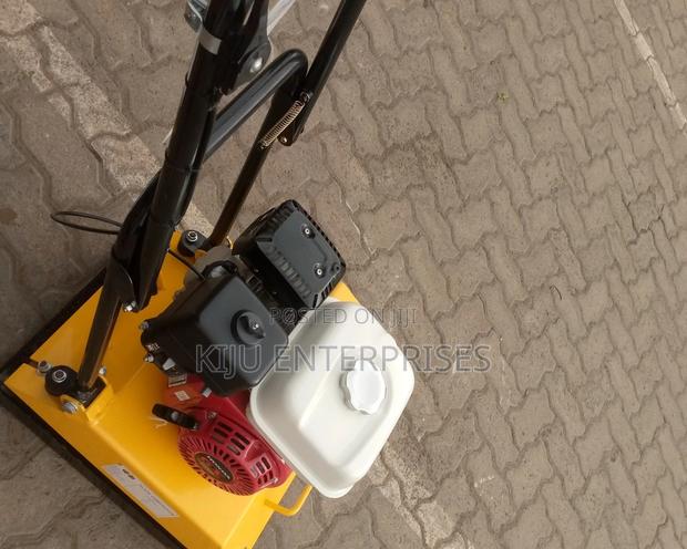 Plate Compactor 90kgs - thumbnail 2