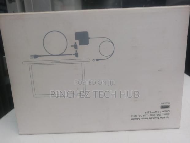 L Shaped 65 Watts - thumbnail 2