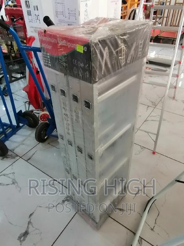 16 Steps Foldable Ladder - main view