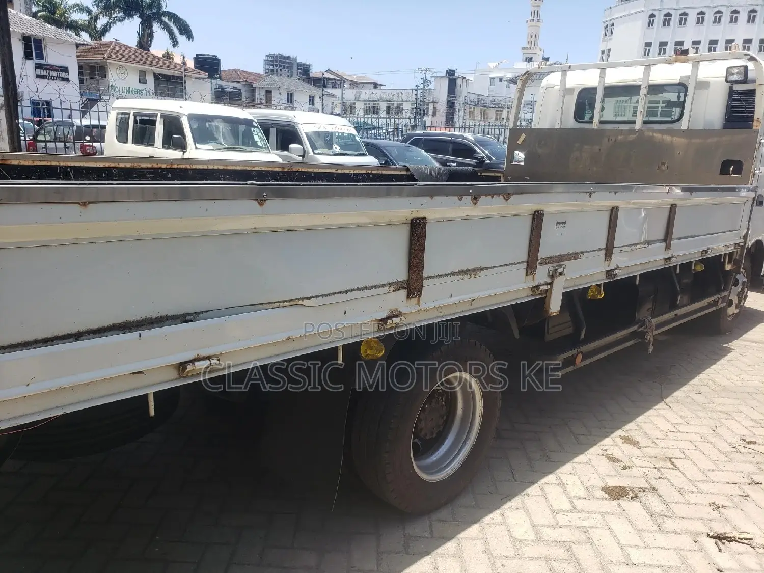 Toyota Dyna, 4 Ton, Long Chassis, 4000cc, Manual DIESEL