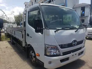 Toyota Dyna, 4 Ton, Long Chassis, 4000cc, Manual DIESEL