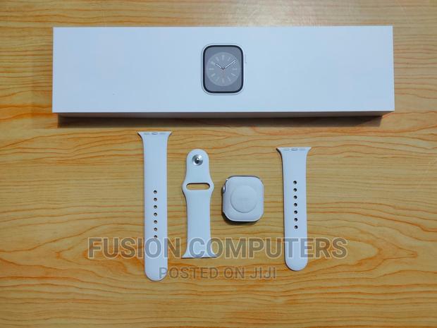 Apple Watch SE 44MM - thumbnail 3