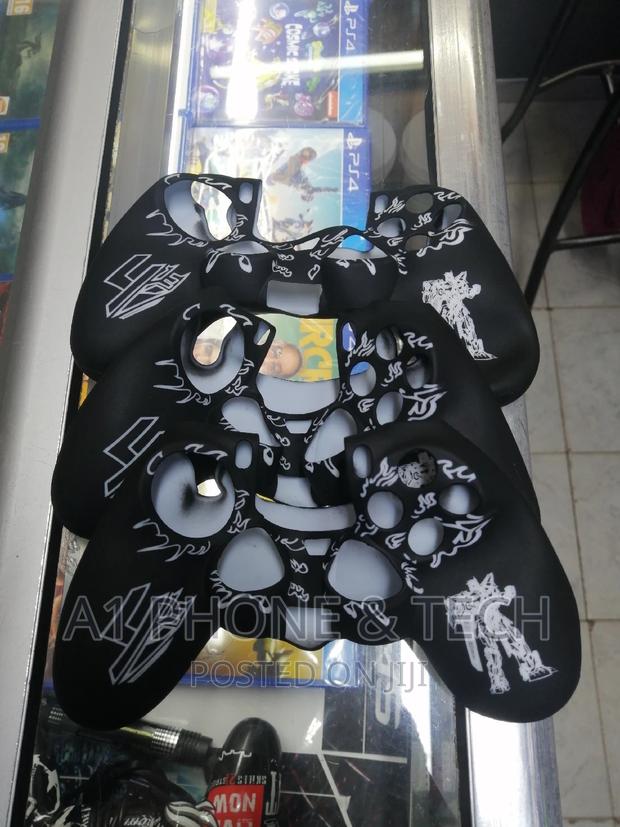 Gamepad Sleeve - main view