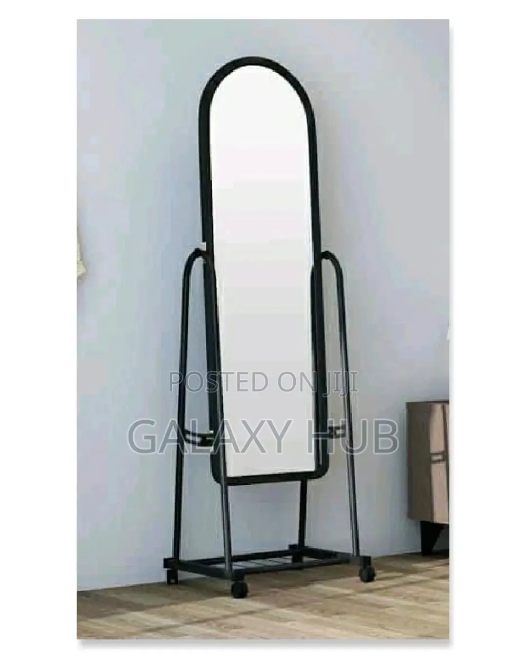 Dressing Mirror With Wheel and Shoe Rack