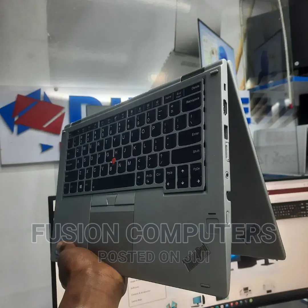 Laptop Lenovo ThinkPad X380 Yoga 8GB Intel Core I5 SSD 256GB