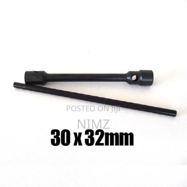 T-Bar Wheel Spanner 30 X 32 Mm