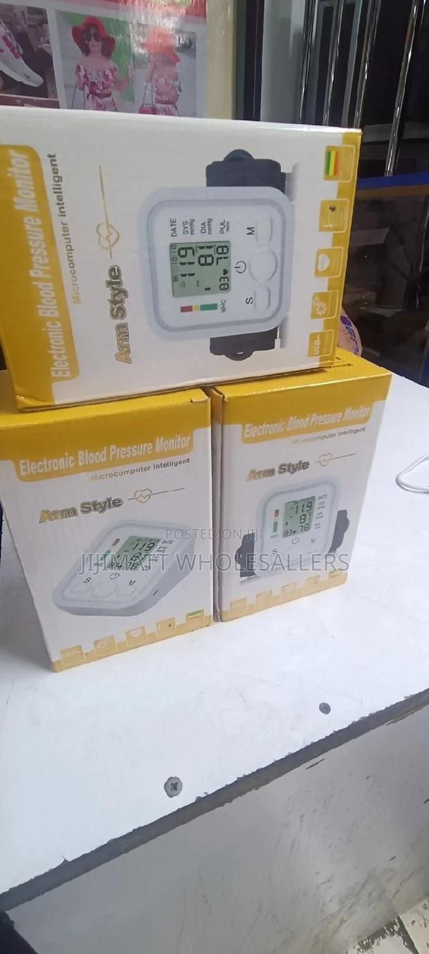 Blood Pressure Monitor - thumbnail 3