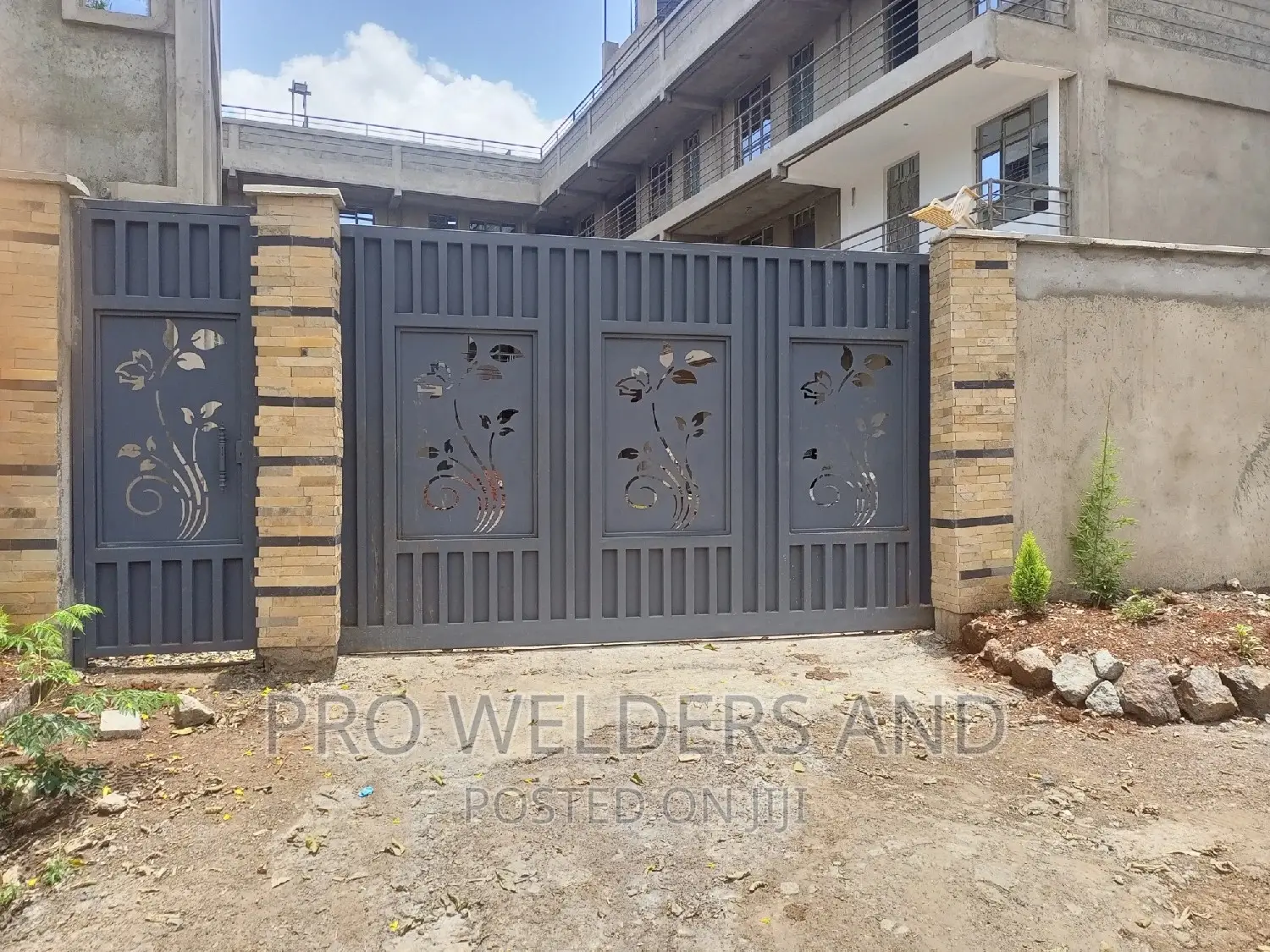 Simple Sliding Gates