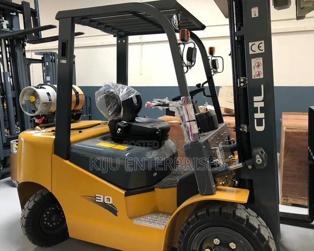 Forklift 3 Tonnes Stocked
