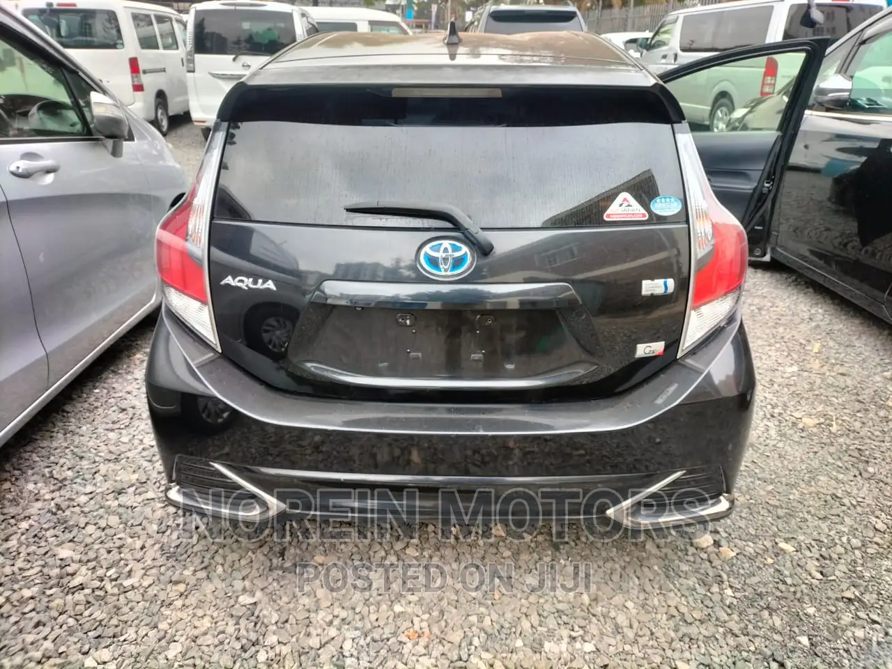 Toyota Aqua 2017 Black