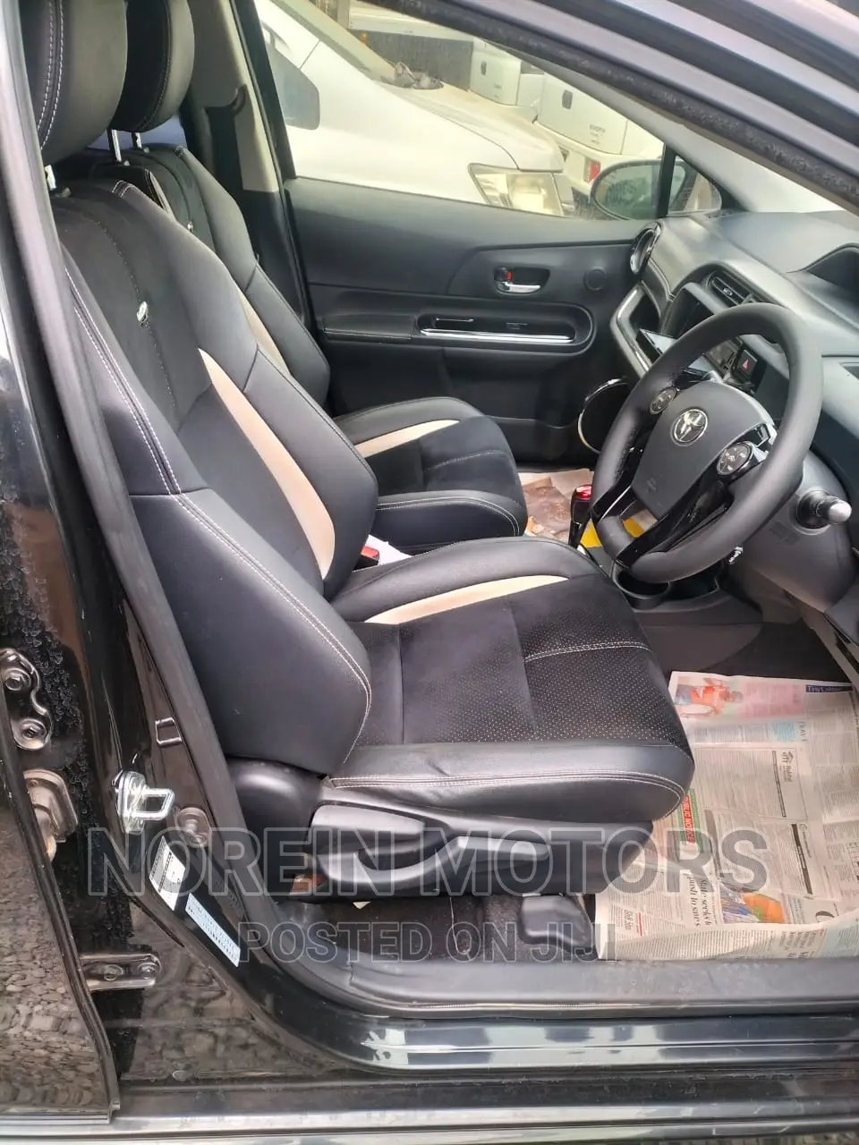 Toyota Aqua 2017 Black