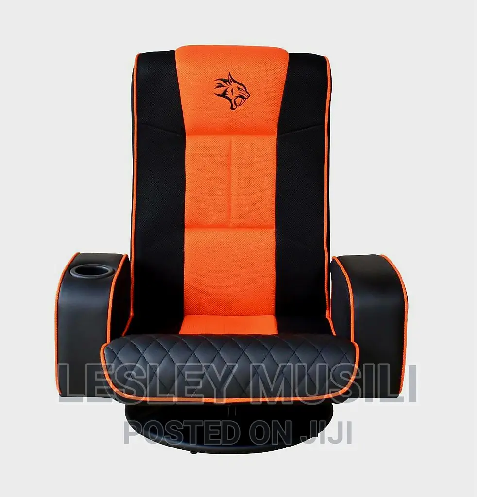 Predator Pro Gaming Seat With Armrest Cupholder