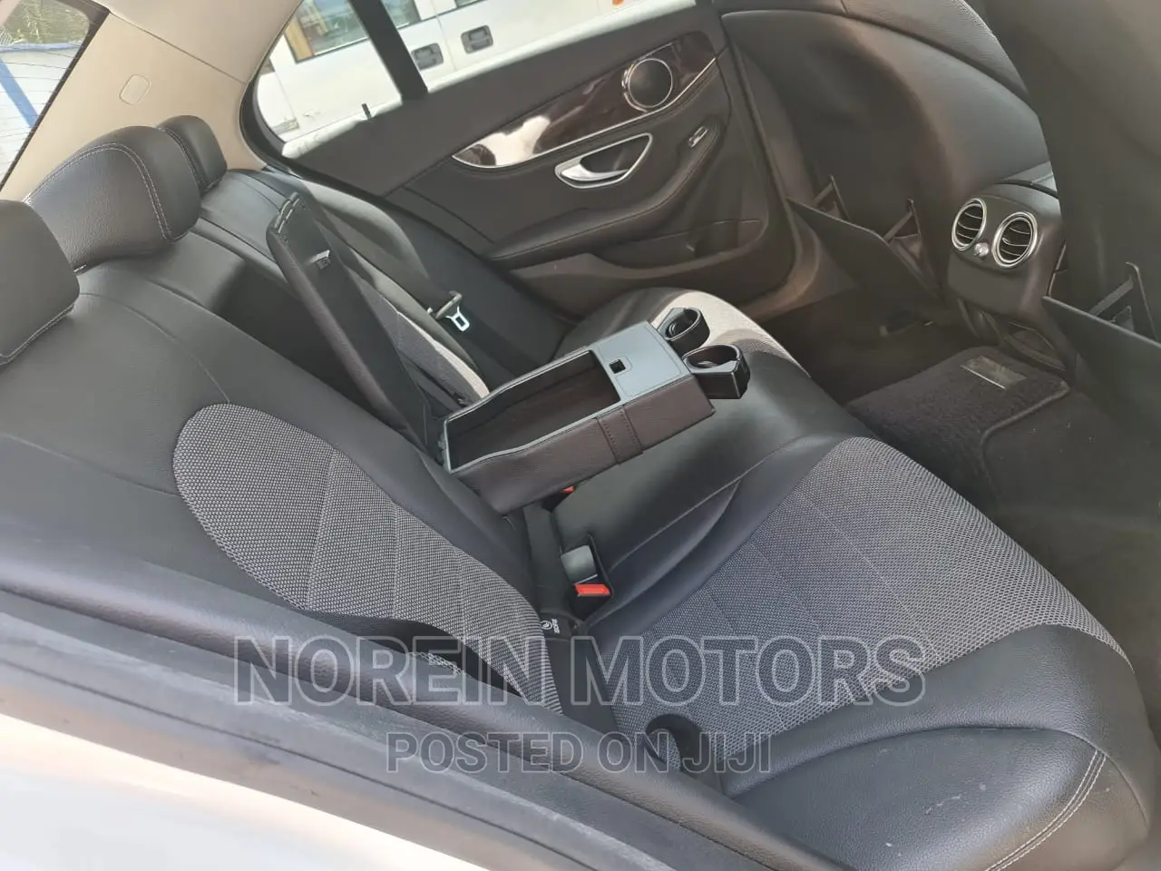 Mercedes-Benz C200 2016 White