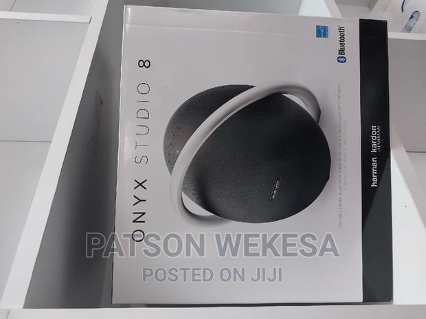 Harman Kardon Onyx Studio 8 - main view