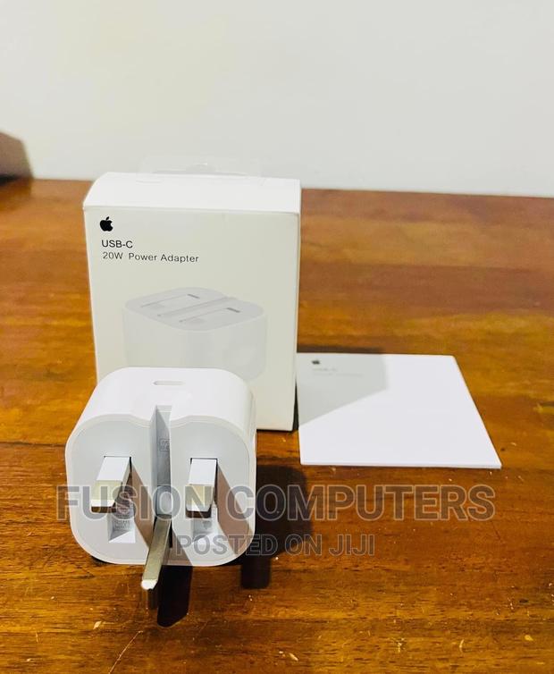 Apple Original 20W USB-C Power Adapter - thumbnail 2