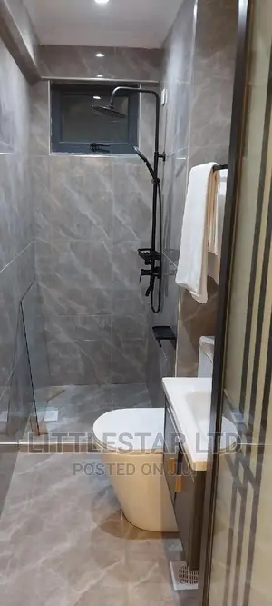 2bdrm Apartment in Padmore, Kilimani for sale