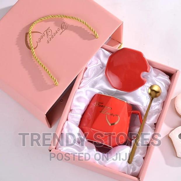 Diamond Shape Ceramic Cup Set Gift Box - main view