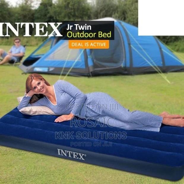 2.5*6 Inflatable Air Mattress With Electric Pump - main view