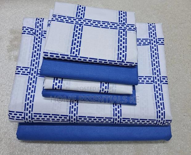 7 by 8 Cotton Bedsheet 
Two Bedsheets With Four Pillowcases - thumbnail 8