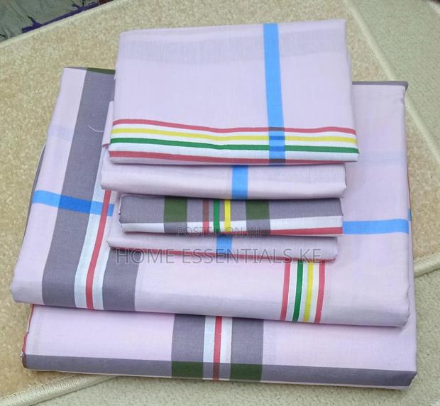 7 by 8 Cotton Bedsheet 
Two Bedsheets With Four Pillowcases - thumbnail 9