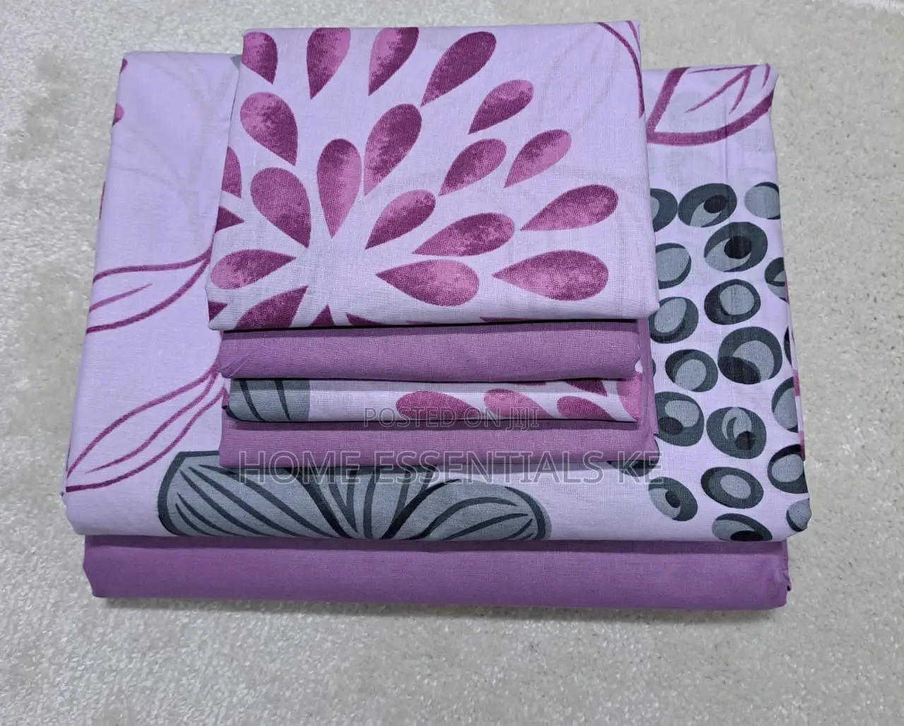 7 by 8 Cotton Bedsheet 
Two Bedsheets With Four Pillowcases