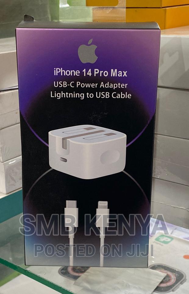 Full Charger (iPhone 11,12,13,14) - main view