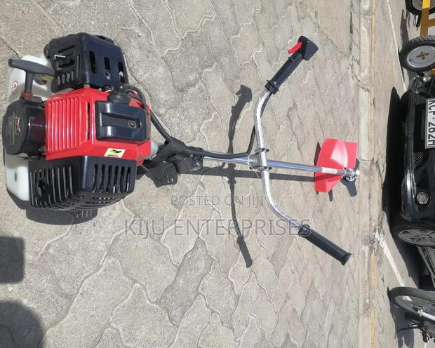 Brush Cutter in Stock - thumbnail 2