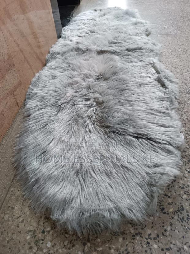 Faux Fur Mats Size 60 by 180cm - thumbnail 5