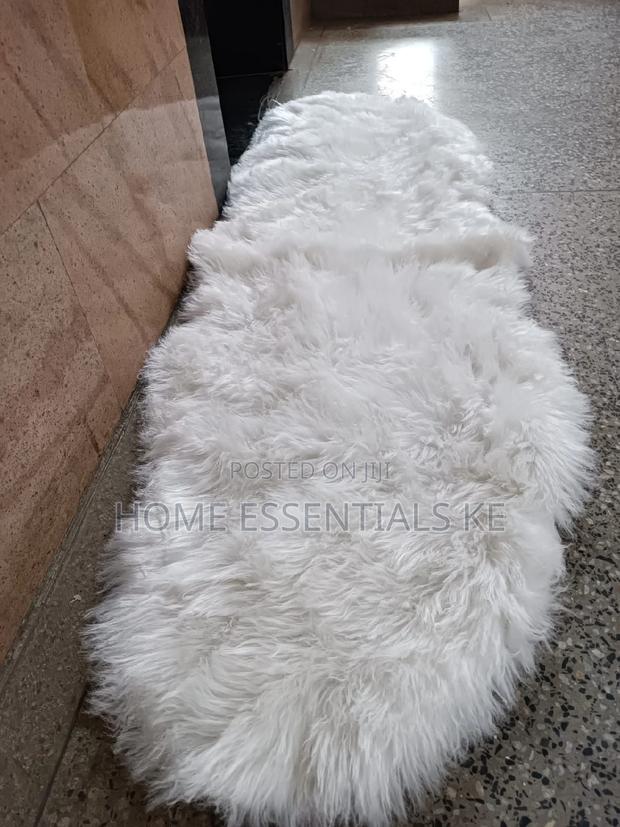 Faux Fur Mats Size 60 by 180cm - thumbnail 7