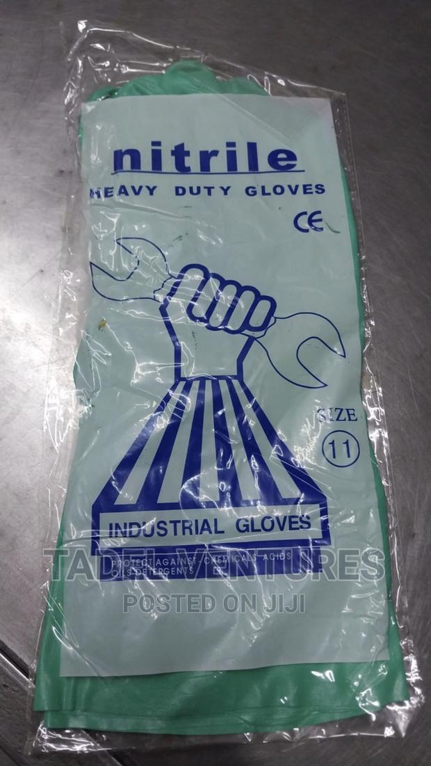 Nitrile Industrial Gloves - main view