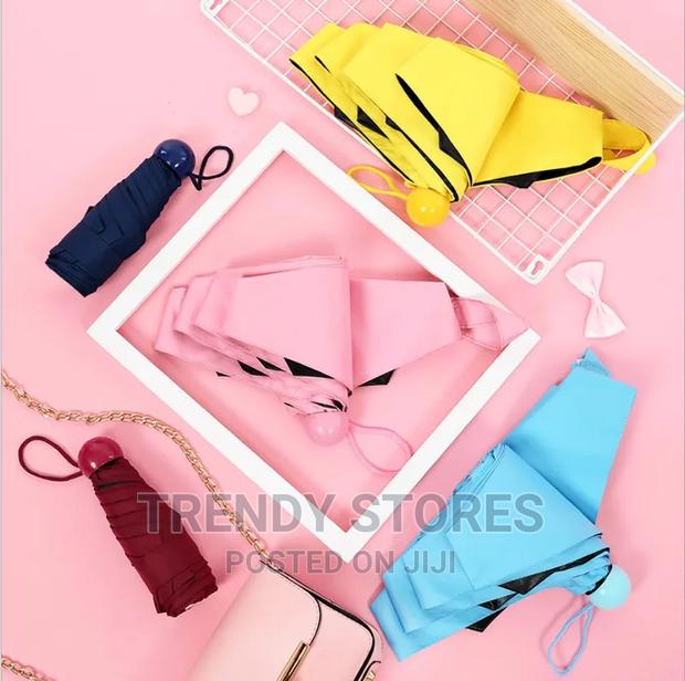 Capsule Like Portable Umbrella - thumbnail 3