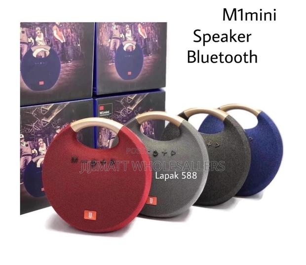 M1 Mini Bluetooth Speaker - main view