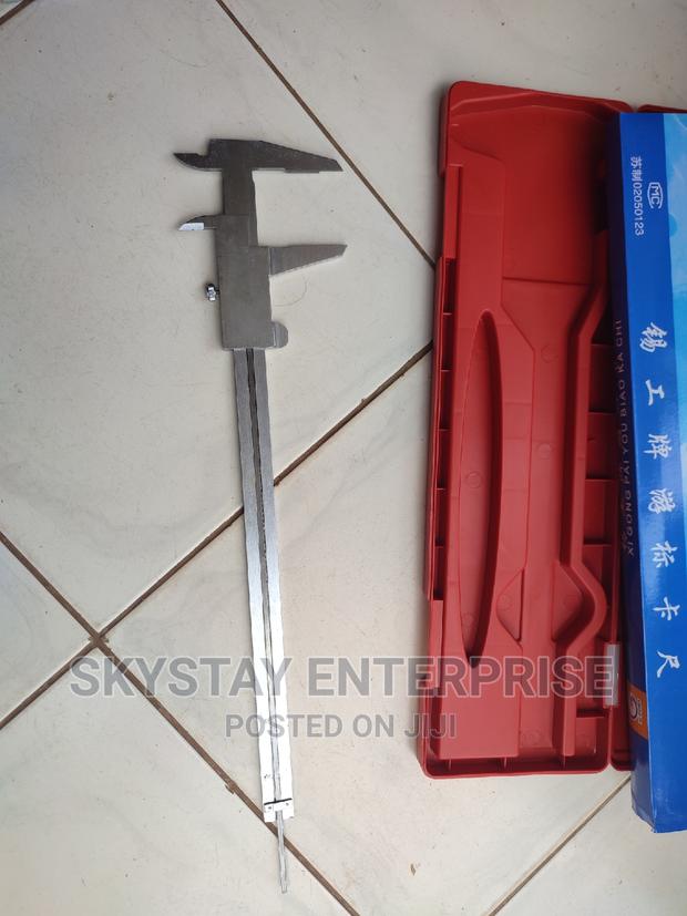 Manual Vernier Caliper 300mm - thumbnail 3