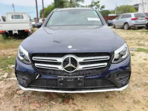 Mercedes-Benz GLC-Class 2016 Blue
