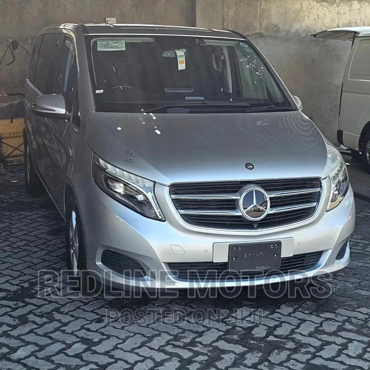 Mercedes-Benz Viano 2017 Silver