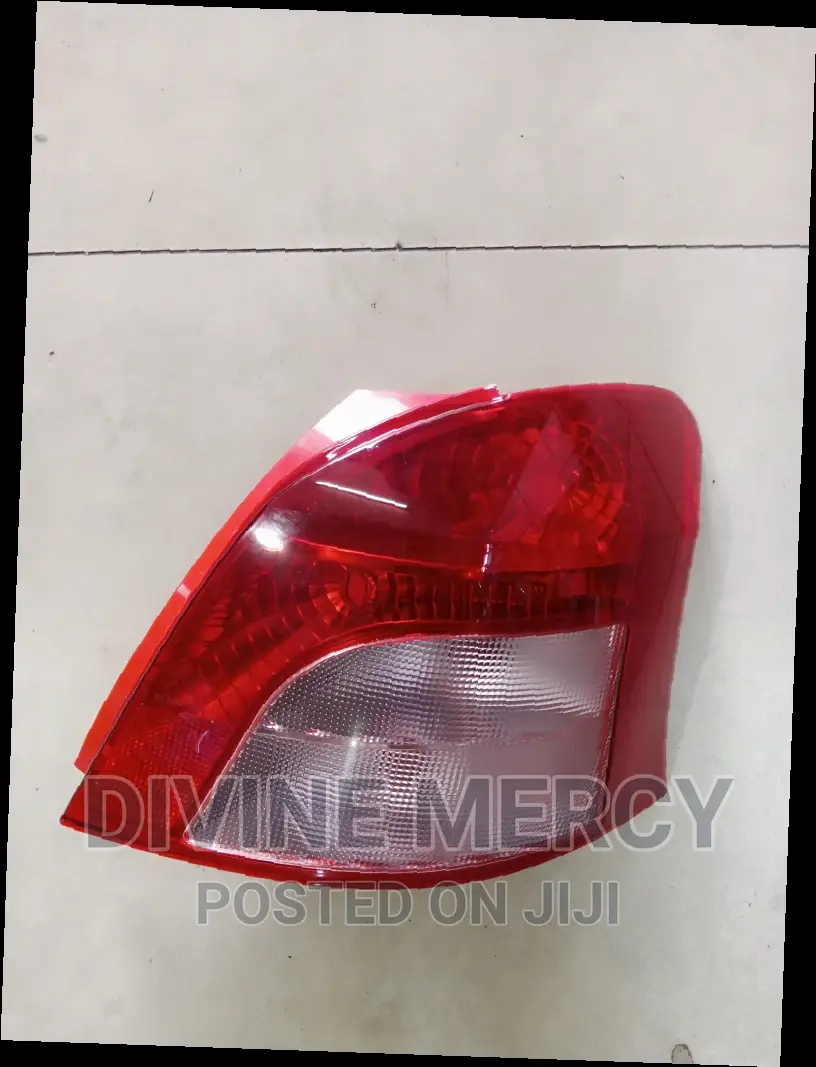 Vitz 2007 Backlight Taillight