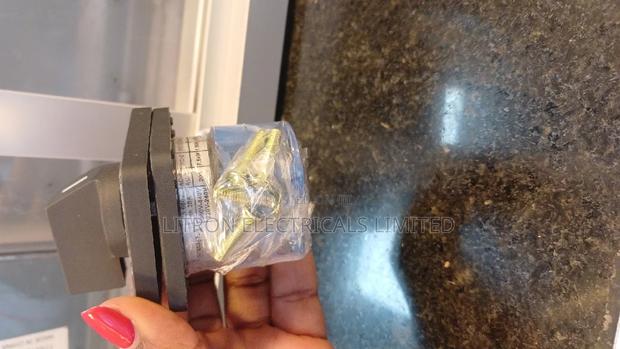 Isolator Switch 20A - thumbnail 2