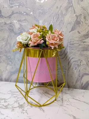 Classic Nordic Pink Flower Vase With Flowers