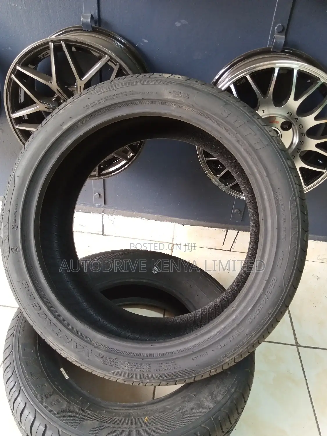 225/45r18 BOTO Tyre