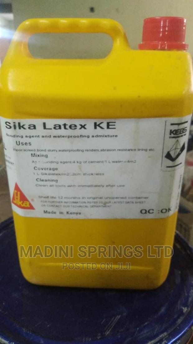 Sika Latex Waterproofing and Bonding Agent - thumbnail 4