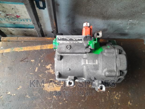 Toyota Lexus Hyrbid AC Compressor. - thumbnail 5