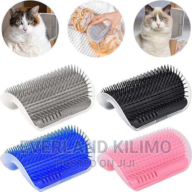 Self Cat Groomer Brush - main view