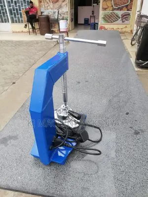 Electric Tyre Vulcanizing /Reparing Machine.