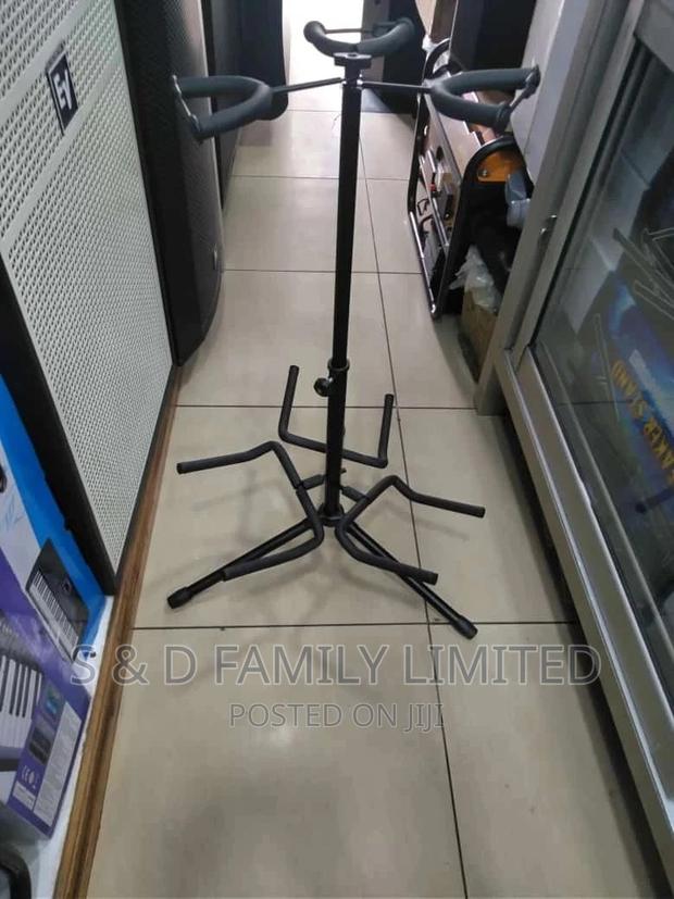 Tripod Guitar Stand - main view