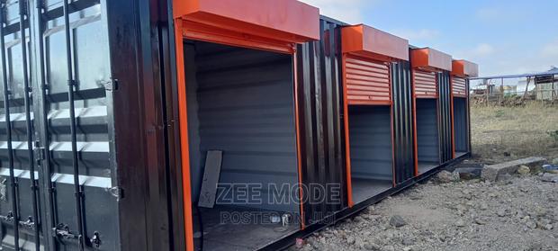 40ft Container Stalls Ready - main view