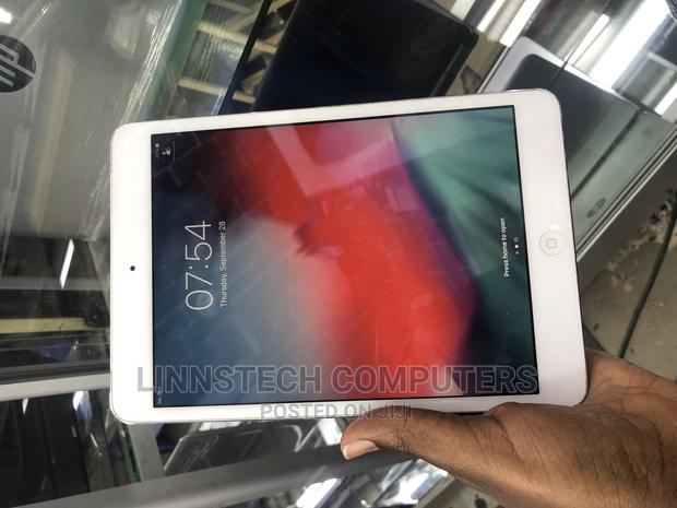 Apple iPad mini 2 16 GB Gray - thumbnail 2