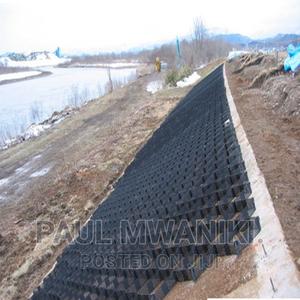 Geocell Cellular Confinement Systems - thumbnail 2