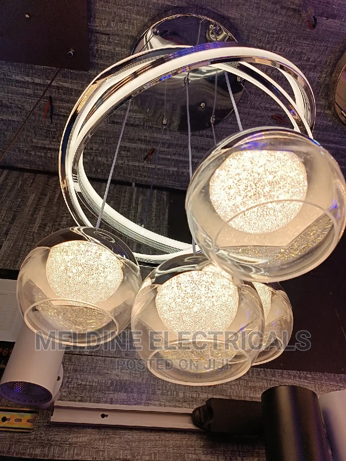 4arm Chandeliers LED