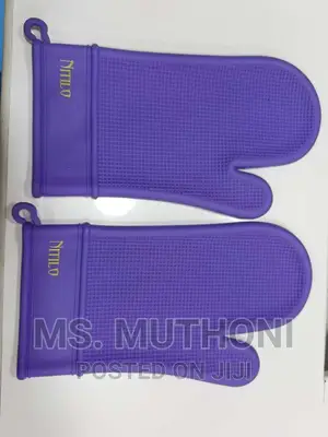 *UK'S Nitilo Silicone Oven Gloves